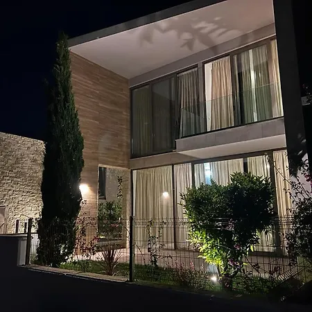 Private At Olea Luxury Villa *